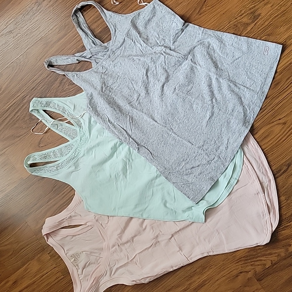 3 Calia by Carrie Underwood workout tops